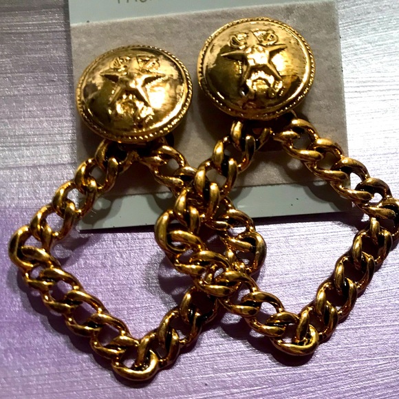 NEW (1-of-a-kind)GoldTone  Clip On Earrings… - Picture 3 of 7